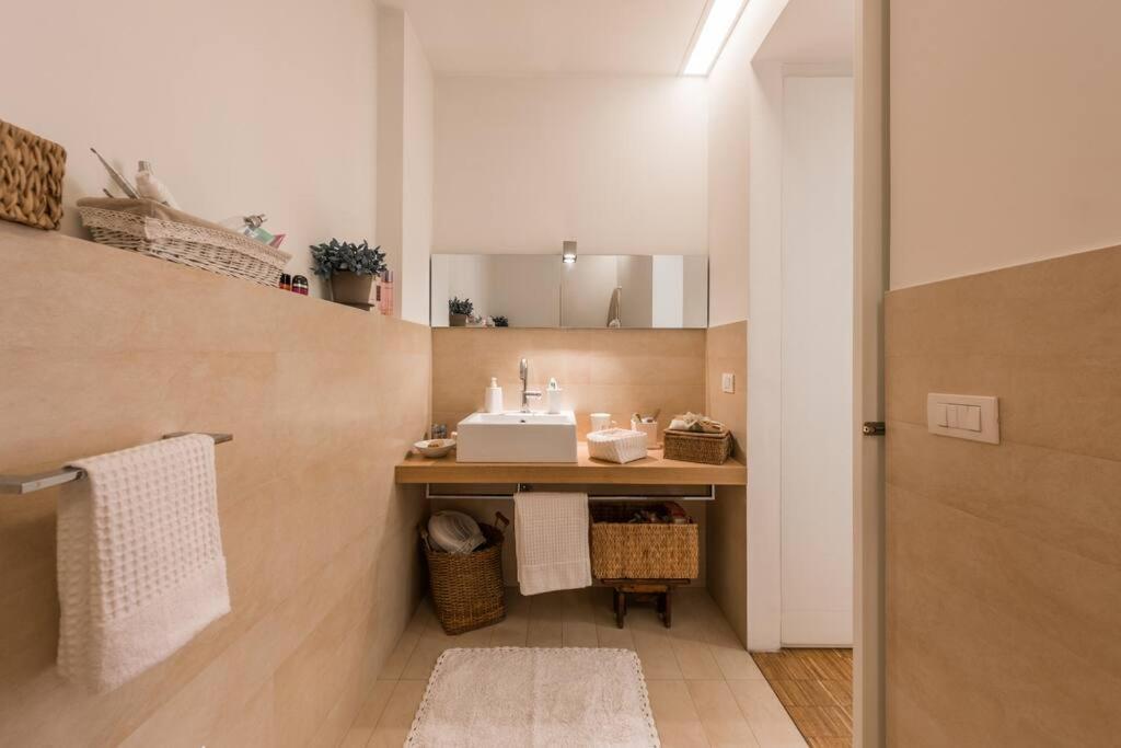 New Cosy Apartment Near To Petruzzelli Theatre Бари Экстерьер фото